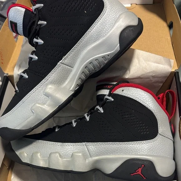 Air Jordan Black and Gray Johnny Kilroy Retro 9 Sneakers - Picture 4 of 8